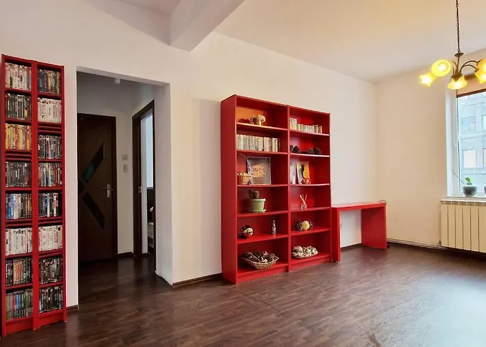 Old Town Cozy Crib *