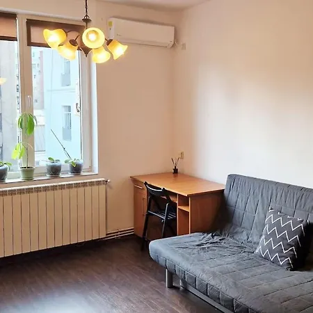 Old Town Cozy Crib Апартаменты