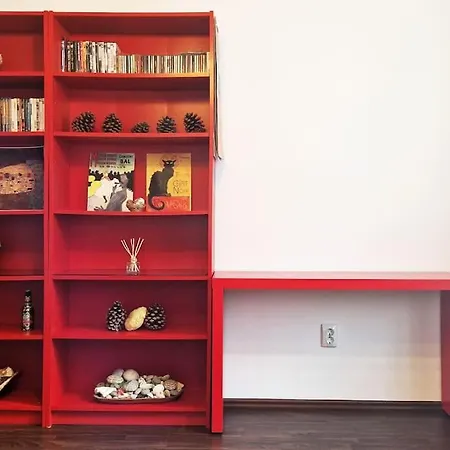 Old Town Cozy Crib Apartament