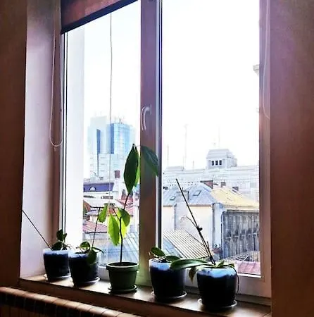 Old Town Cozy Crib *