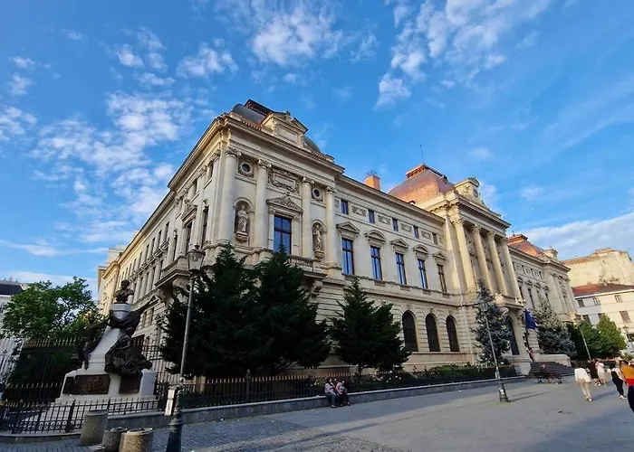 Old Town Cozy Crib Апартаменти